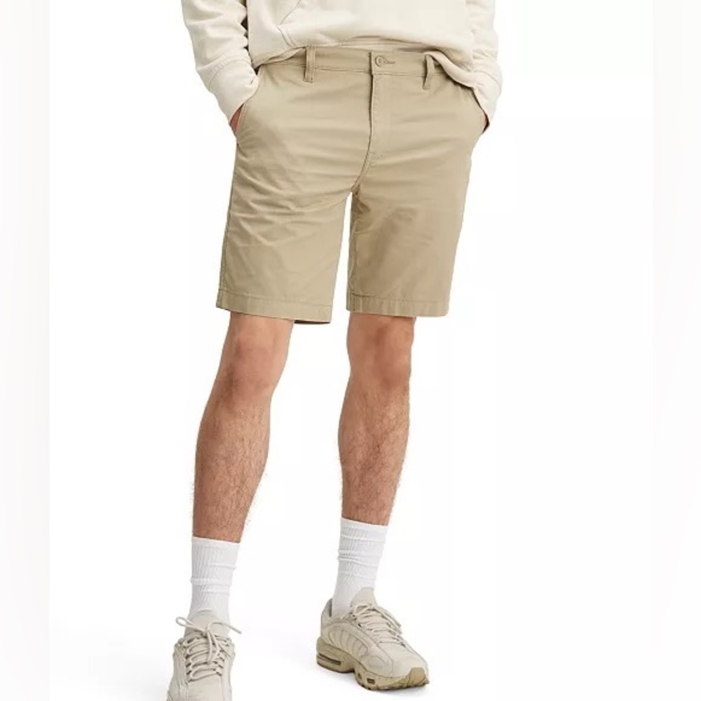 levi khaki shorts